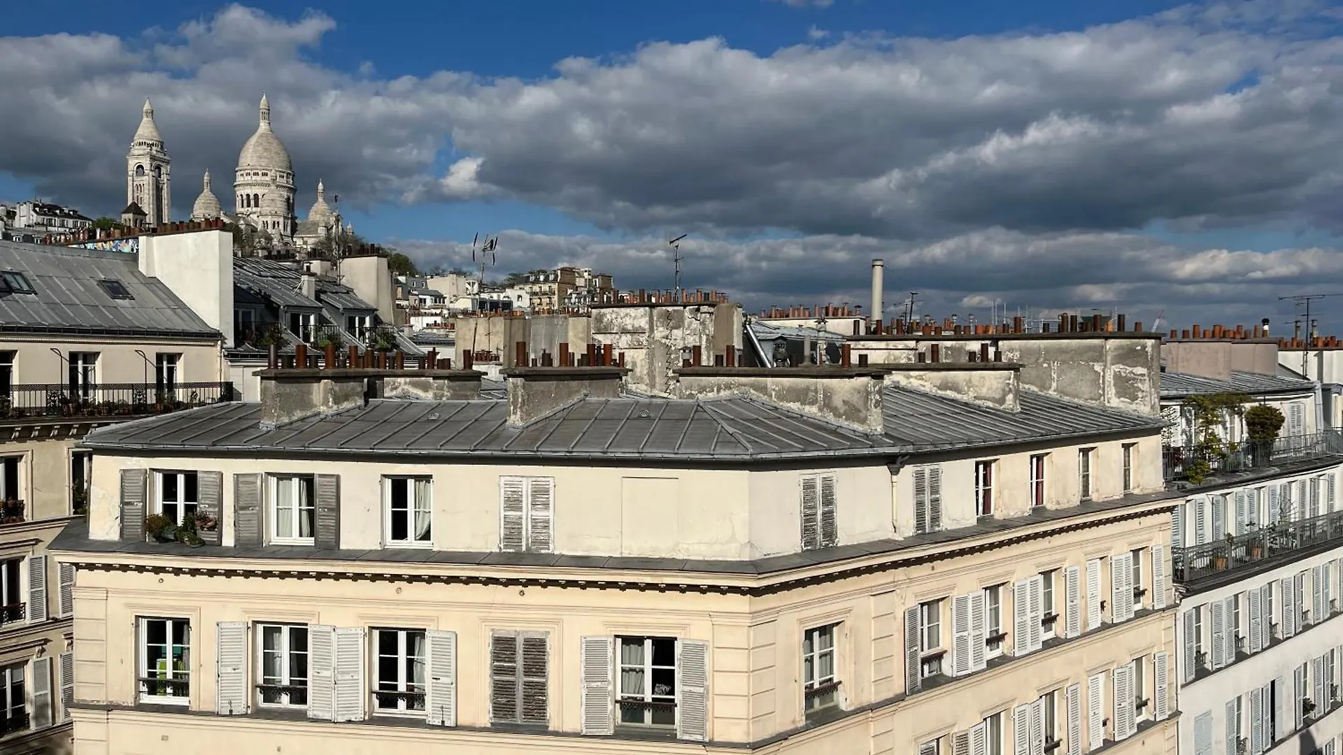 Montmartre Belle Vue Paris